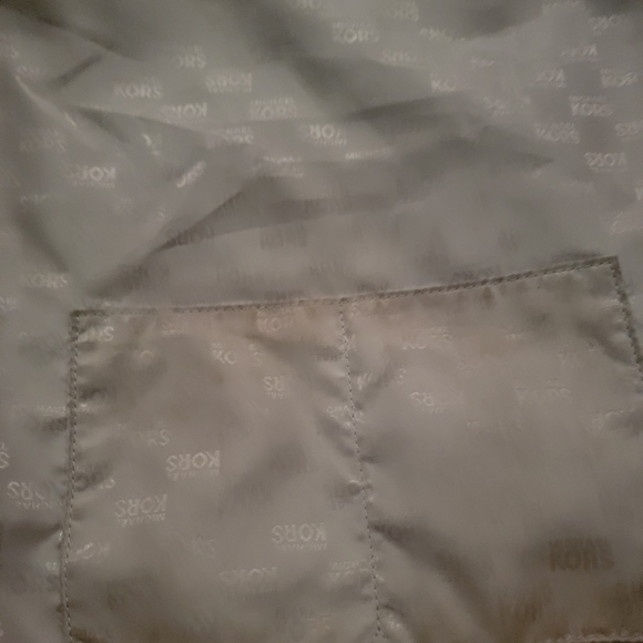 Pre-loved Micheal Kors Signature Tote with Orange leather straps. - Picture 8 of 15